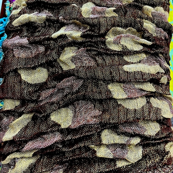 Reversible Leopard Print Shimmer Scarf - Picture 8 of 8